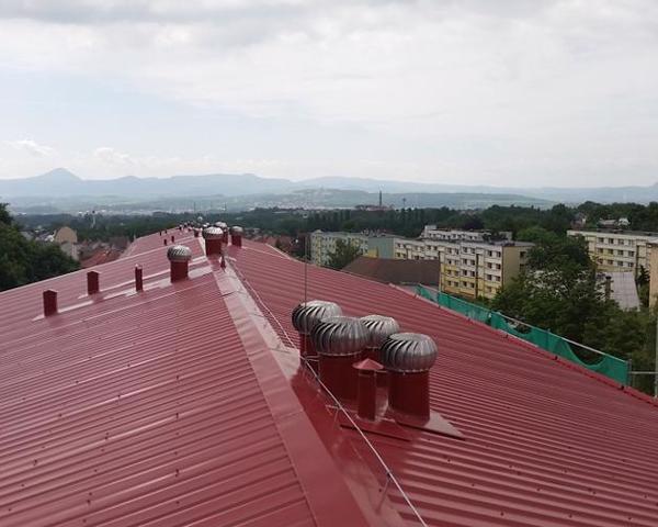 Rekonstrukce rovné střechy na šikmou