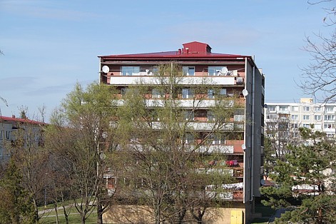 Rekonstrukce rovné střechy na šikmou