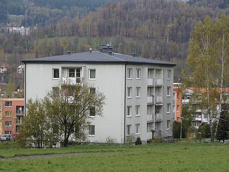 Rekonstrukce rovné střechy na šikmou