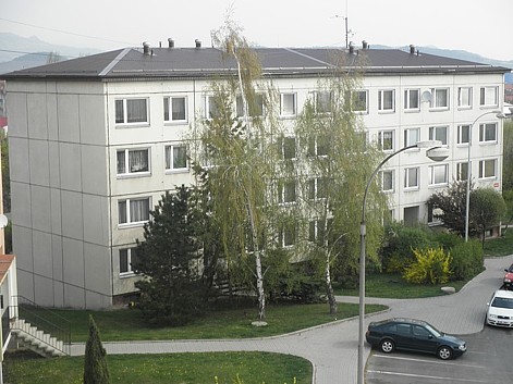 Rekonstrukce rovné střechy na šikmou