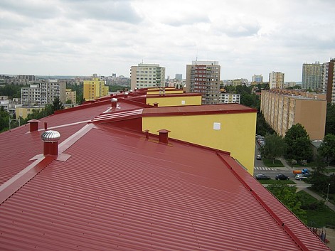 Rekonstrukce rovné střechy na šikmou