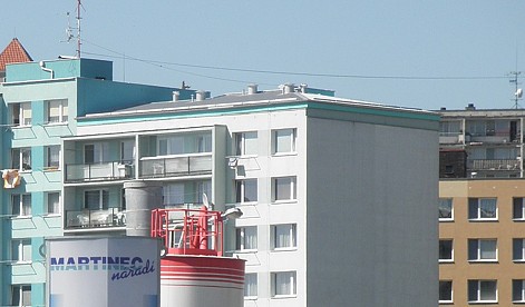 Rekonstrukce rovné střechy na šikmou